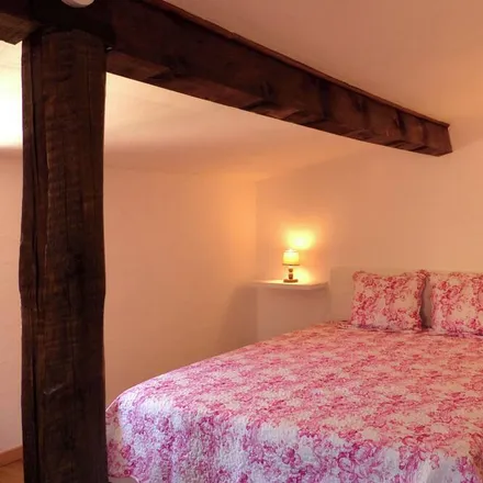 Rent this 2 bed house on 83470 Saint-Maximin-la-Sainte-Baume