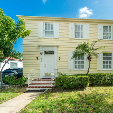 Rent this 5 bed house on 904 North Olive Avenue