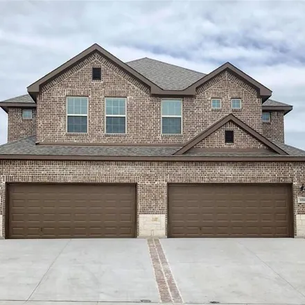 Rent this 3 bed apartment on 1014 West Sierra Vista Court in Midlothian, TX 76065