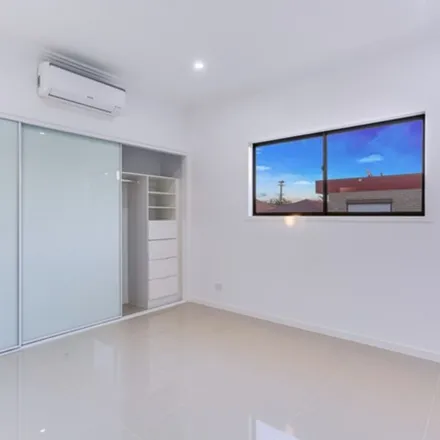 Image 6 - 26 Winchester Street, Hamilton QLD 4007, Australia - Apartment for rent