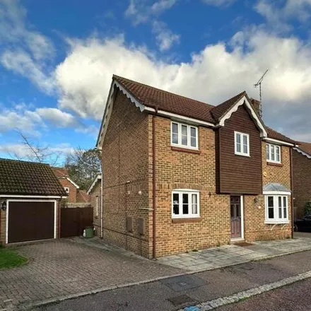 Rent this 4 bed house on Waltham Close in Hutton, CM13 1YE