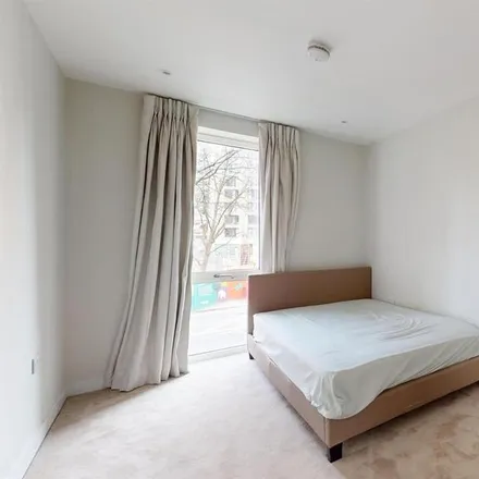 Image 6 - South Garden Court, 6 Heygate Street, London, SE17 1FQ, United Kingdom - Apartment for rent