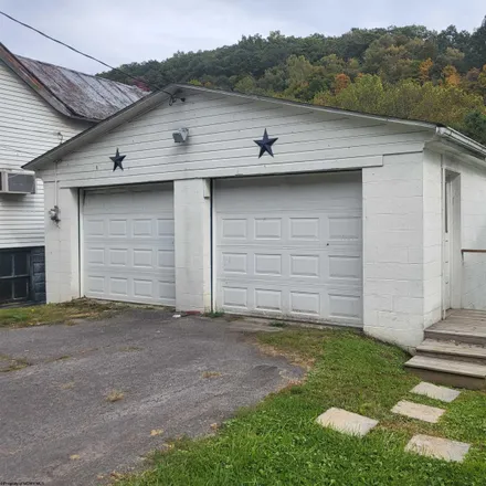 Image 3 - 406 James Street, Mannington, Marion County, WV 26582, USA - House for sale