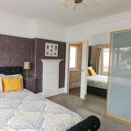 Rent this 5 bed duplex on Conwy in LL28 4HW, United Kingdom