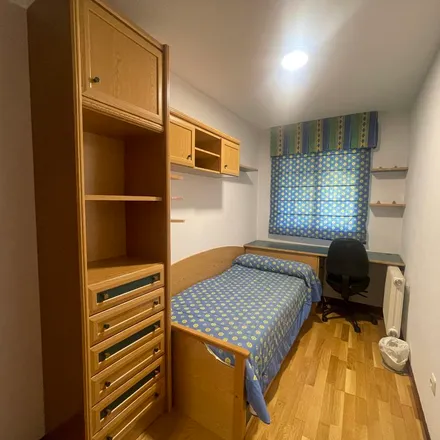 Rent this 3 bed apartment on Administración de Hacienda in Calle Navarro y Ledesma, 4