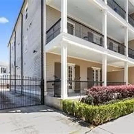 Rent this 2 bed condo on 1633 First Street in New Orleans, LA 70130