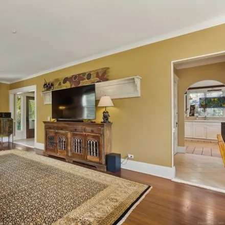 Image 8 - 8 Mountain View Ave, Ridgefield, Connecticut, 06877 - House for sale