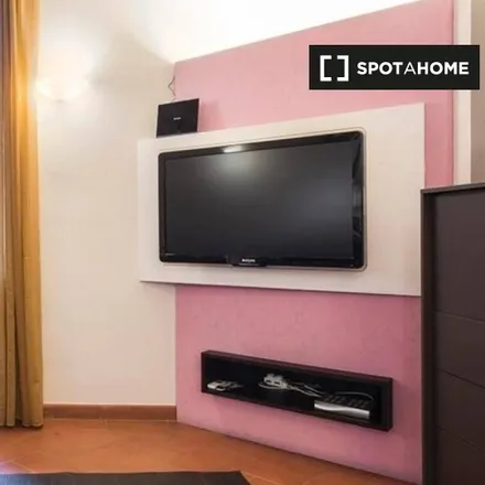Image 4 - Via delle Bombarde, 1, 50123 Florence FI, Italy - Apartment for rent