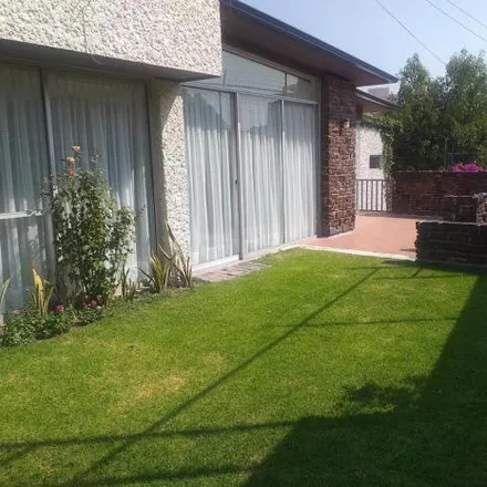 Rent this 3 bed house on Circuito Misioneros in 53100 Ciudad Satélite, MEX