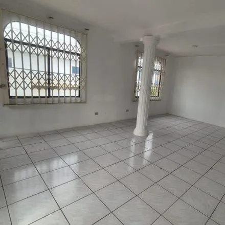 Rent this 3 bed apartment on 2 Callejon 15b in 090513, Guayaquil