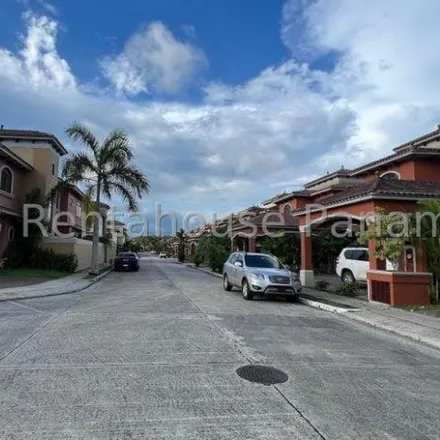 Buy this 4 bed house on unnamed road in Versalles I, Don Bosco