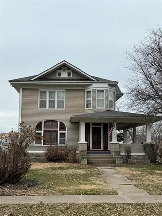 Buy this 4 bed house on 827 West Montgomery Street in Creston, IA 50801