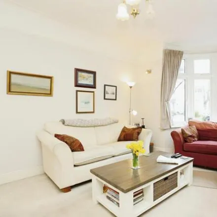 Image 1 - Queen Anne Avenue, London, BR2 0SA, United Kingdom - Duplex for sale