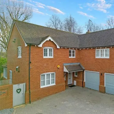 Rent this 5 bed house on Wing Close in North Weald Bassett, CM16 6DX