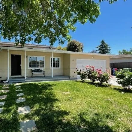 Buy this 3 bed house on 38320 Oliver Way in Fremont, CA 94536