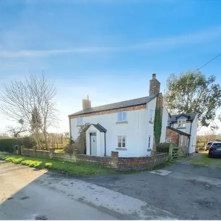 Rent this 4 bed house on Bramley Lane in Higher Kinnerton, CH4 9AX