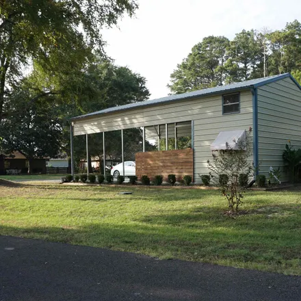 Image 2 - 228 Pine Street, Wood County, TX 75783, USA - House for sale