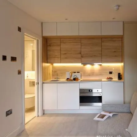 Rent this 1 bed apartment on 61 Linden Gardens in London, W2 4HB