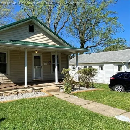 Buy this 3 bed house on 250 Allen Drive in South Charleston, WV 25303