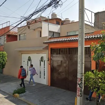 Buy this 3 bed house on Calle Licenciado Alberto M. González in Iztapalapa, 09260 Mexico City