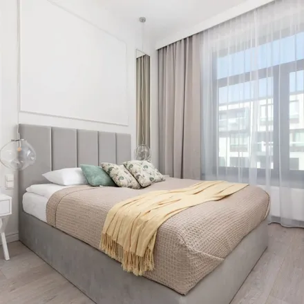 Rent this 2 bed apartment on Szkoła Podstawowa nr 41 im. Żołnierzy AK Grupy Bojowej "Krybar" in Leszczyńska, 00-339 Warsaw