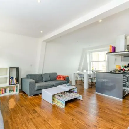 Rent this 3 bed apartment on 18 Chippenham Mews in London, W9 2DZ