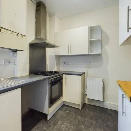 Image 3 - 211 Hurdsfield Road, Macclesfield, SK10 2PY, United Kingdom - Apartment for rent