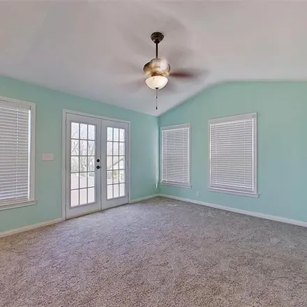 Rent this 3 bed apartment on 1619 Shenna Boulevard in River Oaks, Tarrant County
