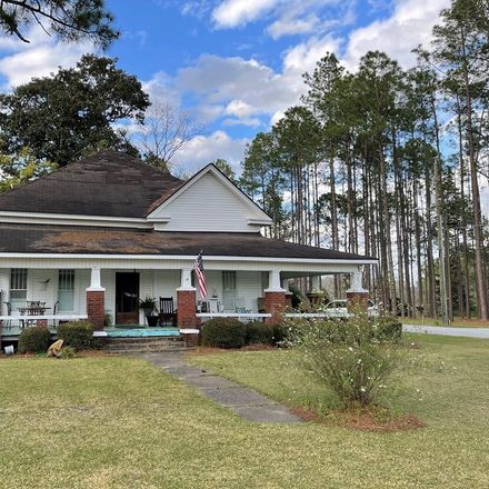 Rent this 3 bed house on Five Ash St in Alapaha, GA