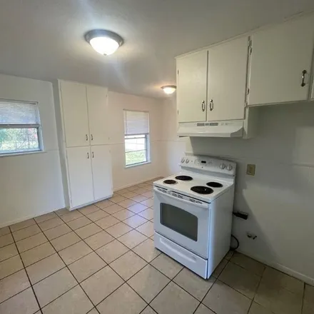 Image 6 - 1693 Bexar Avenue, Victoria, TX 77901, USA - Apartment for rent