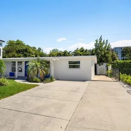 Image 2 - 2042 Holiday Lane, Collier County, FL 34104, USA - House for rent