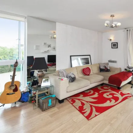 Rent this 2 bed apartment on Kinnear House in Chadwell Lane, London