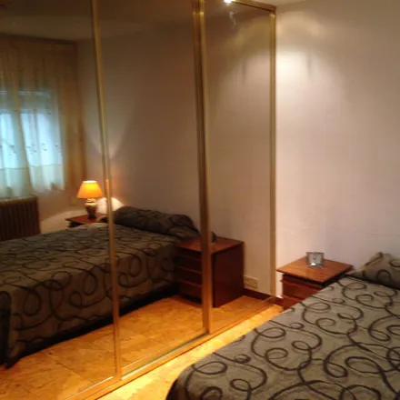 Rent this 3 bed apartment on Madrid in Calle de Luis Cabrera, 57