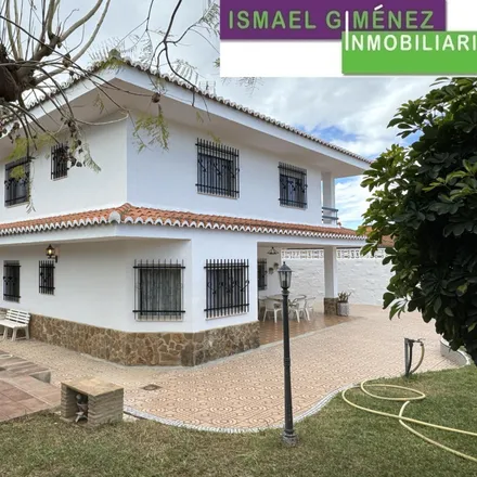 Buy this 6 bed house on 46119 Nàquera / Náquera