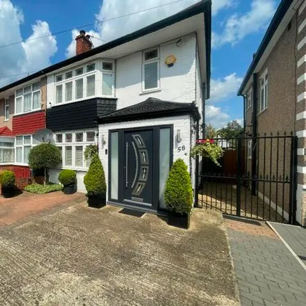 Buy this 3 bed duplex on East Road in London, TW14 8JE