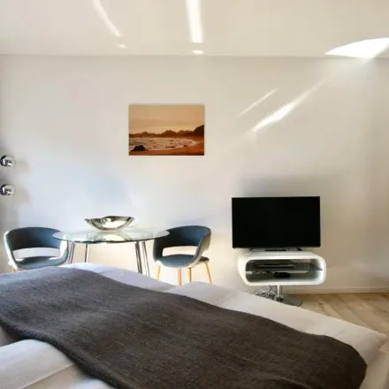 Rent this 1 bed apartment on Pantaleonswall 31 in 50676 Cologne, Germany