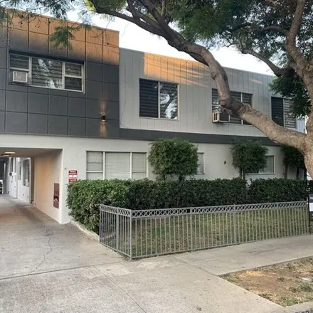 Image 3 - 7983 Norton Avenue, West Hollywood, CA 90046, USA - House for sale