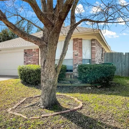 Rent this 3 bed house on 7044 Flaxford Trail in Arlington, TX 76001