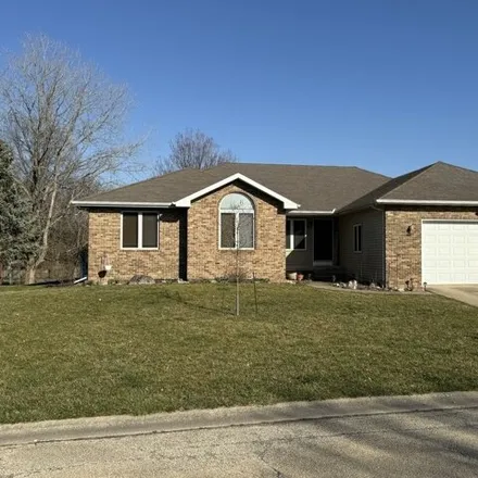 Buy this 3 bed house on 1099 South Fall Street in Paxton, IL 60957