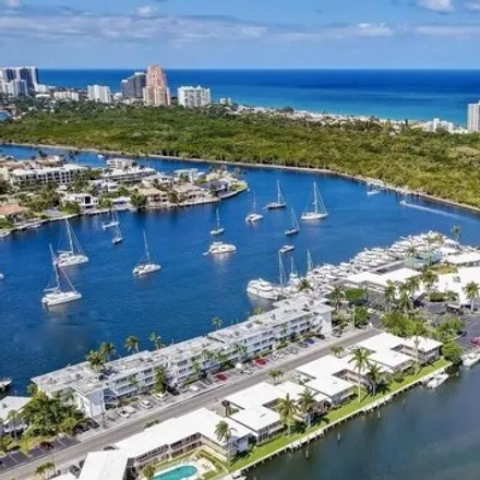 Image 5 - Coral Ridge Yacht Club, 2800 Yacht Club Boulevard, Fort Lauderdale, FL 33304, USA - Condo for sale
