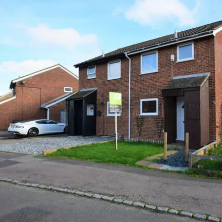 Buy this 3 bed townhouse on Oakenpole in Great Chart, TN23 5XW