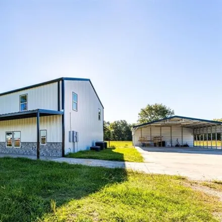 Image 1 - Danbury High School, 1st Street, Danbury, Brazoria County, TX 77534, USA - House for sale