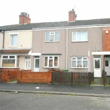 Rent this 3 bed townhouse on 259 Convamore Road in Grimsby, DN32 9HY