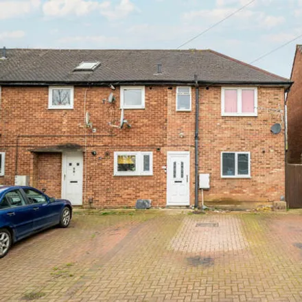 Buy this 2 bed house on Trumpington Drive in St Albans, AL1 2LA