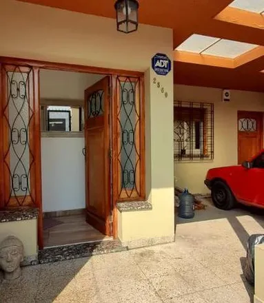 Buy this 2 bed house on José Martí 2556 in Partido de Morón, El Palomar