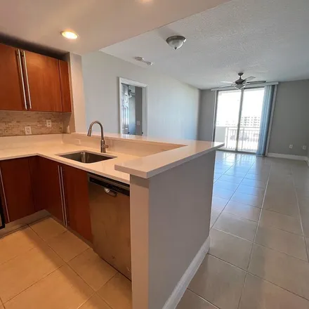 Image 7 - 610 Datura Street, West Palm Beach, FL 33401, USA - Apartment for rent