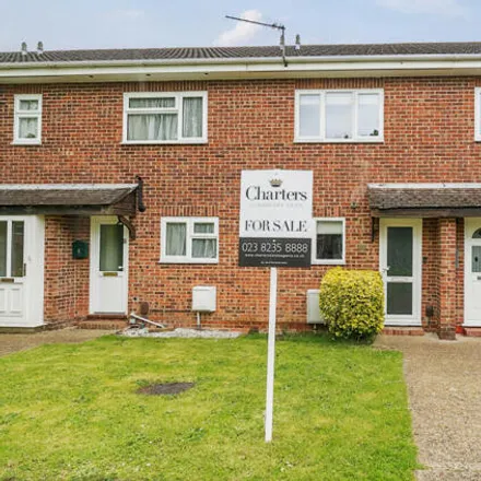 Buy this 3 bed townhouse on Ainsley Gardens in Allbrook, SO50 4NX