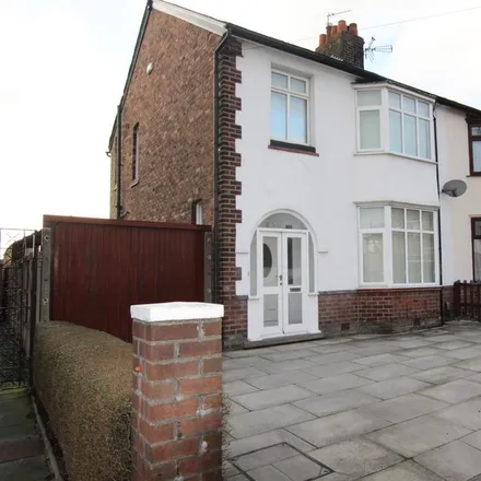 Rent this 3 bed duplex on ST JAMES RD/OLD LN in St James' Road, St Helens