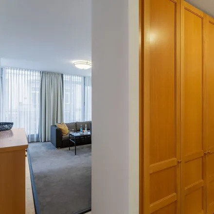 Image 6 - Generalkonsulat des Staates Kuwait, Leerbachstraße, 60322 Frankfurt, Germany - Apartment for rent