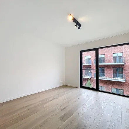 Rent this 2 bed apartment on Raketstraat 9 in 9000 Ghent, Belgium